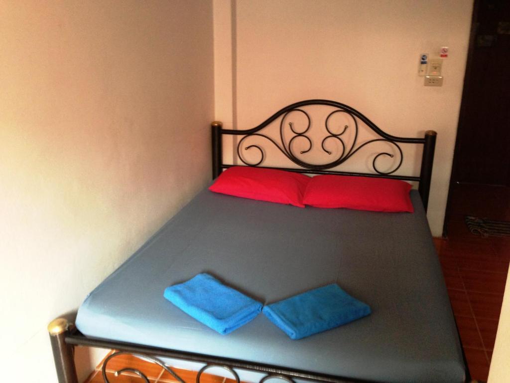 Banthai P.P. Hotel Phi Phi Islands Esterno foto