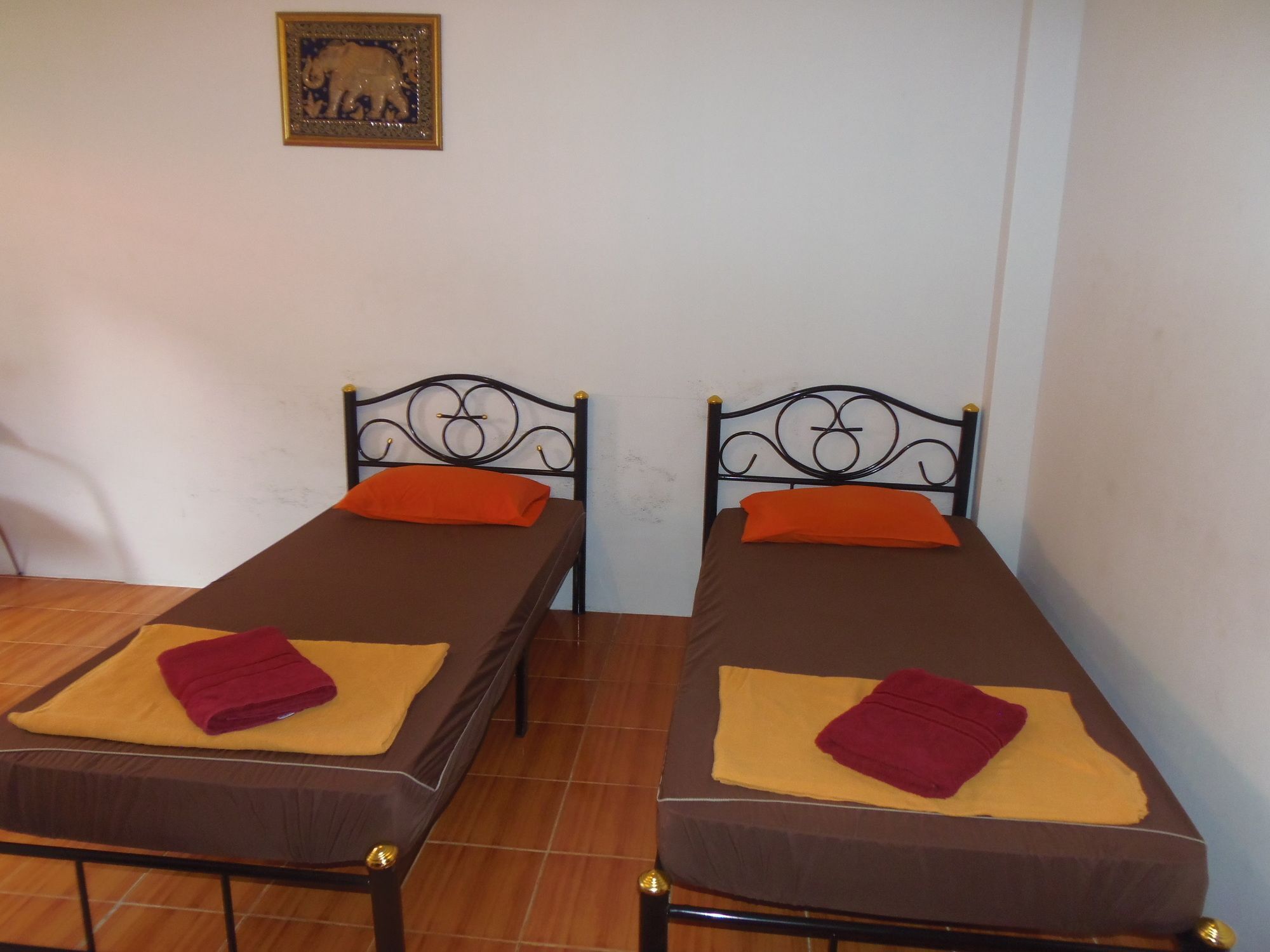 Banthai P.P. Hotel Phi Phi Islands Esterno foto