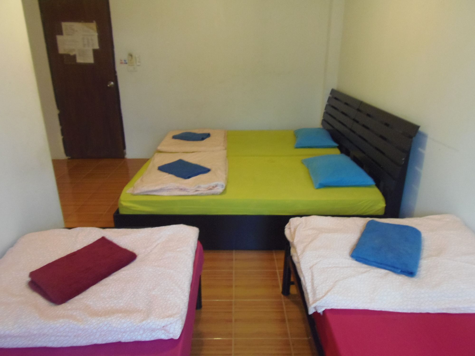 Banthai P.P. Hotel Phi Phi Islands Esterno foto